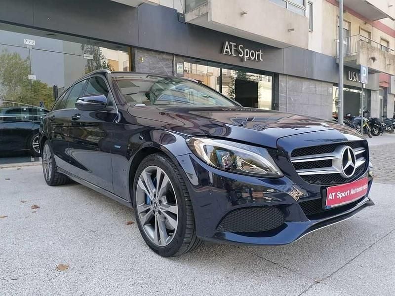 Azul Usado 2017 Mercedes C350e Carrinha | € 21.750 - Imagem 1/4