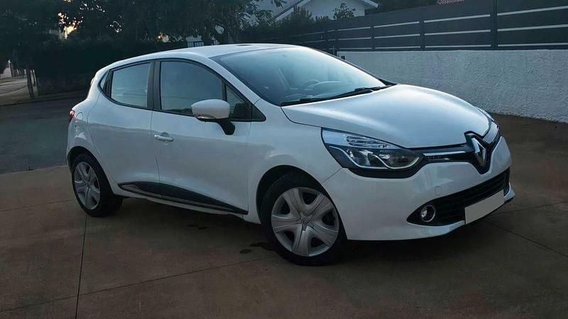 Usado 2016 Renault Clio IV Sedan | € 9.300 (Super Preço) - Imagem 1/4