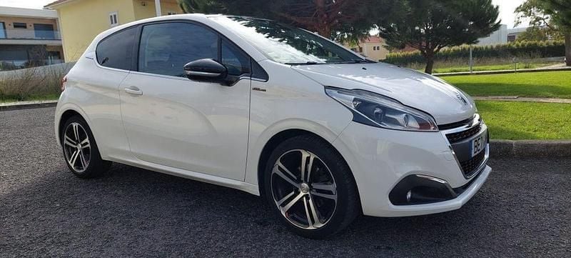Usado 2016 Peugeot 208 GT-line Citadino | € 9.500 (Preço justo) - Imagem 1/4