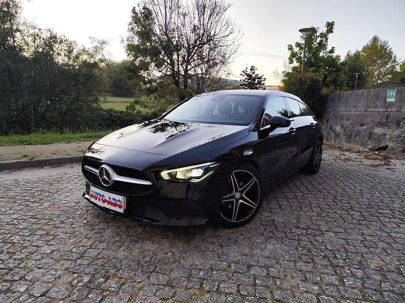 Preto Usado 2019 Mercedes CLA180 Style Sedan | € 23.990 (Preço justo) - Imagem 1/4