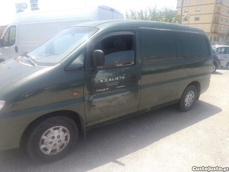 Verde Usado 1998 Hyundai H-1 Monovolume | € 1.990 (Preço justo) - Imagem 1/1