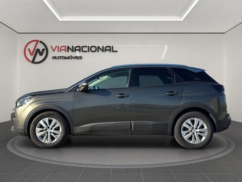 Usado Peugeot 3008 Active 130 HP (95 kW) 2018 Verde SUV