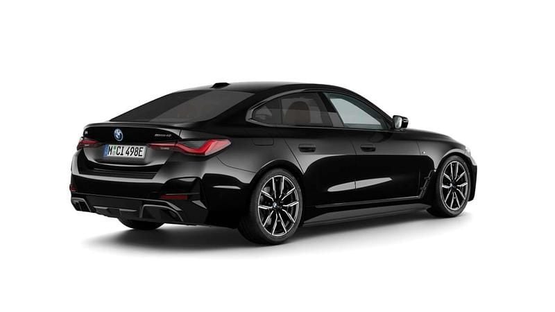 Novo BMW i4 Comfort Edition 250 kW (340 HP) 2026 Preto sapphire metalizada Sedan