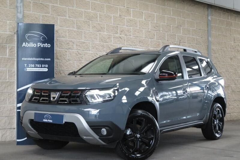 Cinzento Usado 2022 Dacia Duster Extreme SUV | € 17.890 (Preço justo) - Imagem 1/4