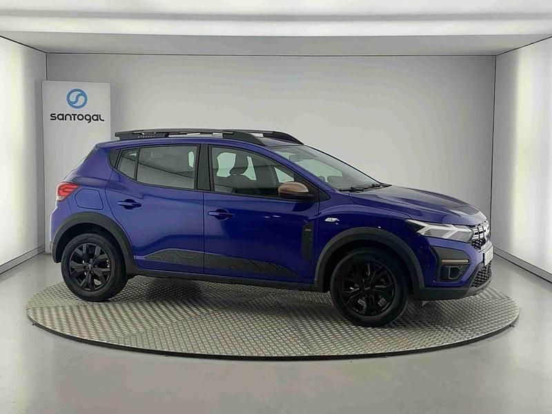 Azul Usado 2024 Dacia Sandero Citadino | € 17.520 (Preço justo) - Imagem 1/4