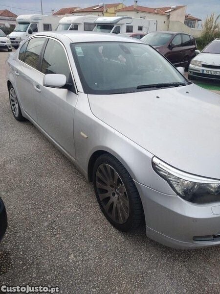 Usado BMW 520 177 HP (130 kW) 2009 Cinza