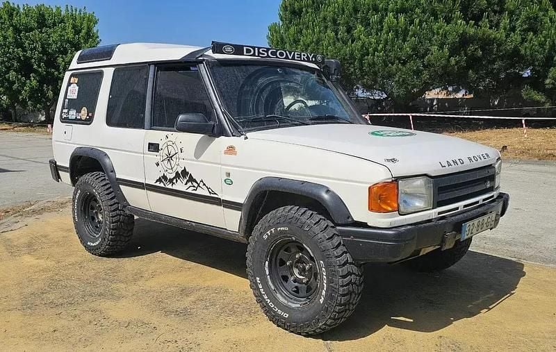 Branco Usado 1996 Land Rover Discovery SUV | € 7.990 - Imagem 1/4