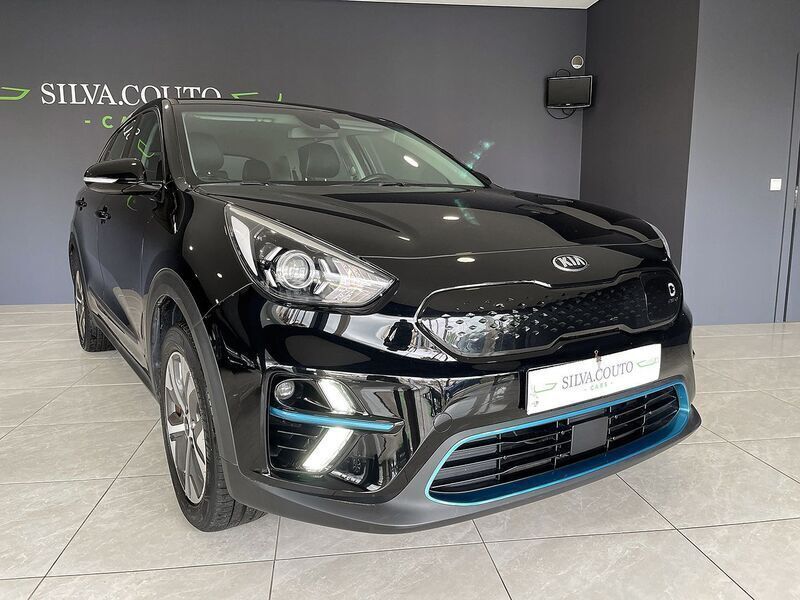 Preto Usado 2021 Kia e-Niro SUV | € 26.990 (Preço justo) - Imagem 1/4