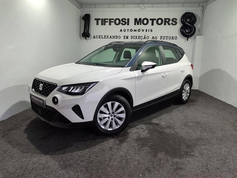 Branco Usado 2024 Seat Arona SUV | € 20.250 (Preço justo) - Imagem 1/4