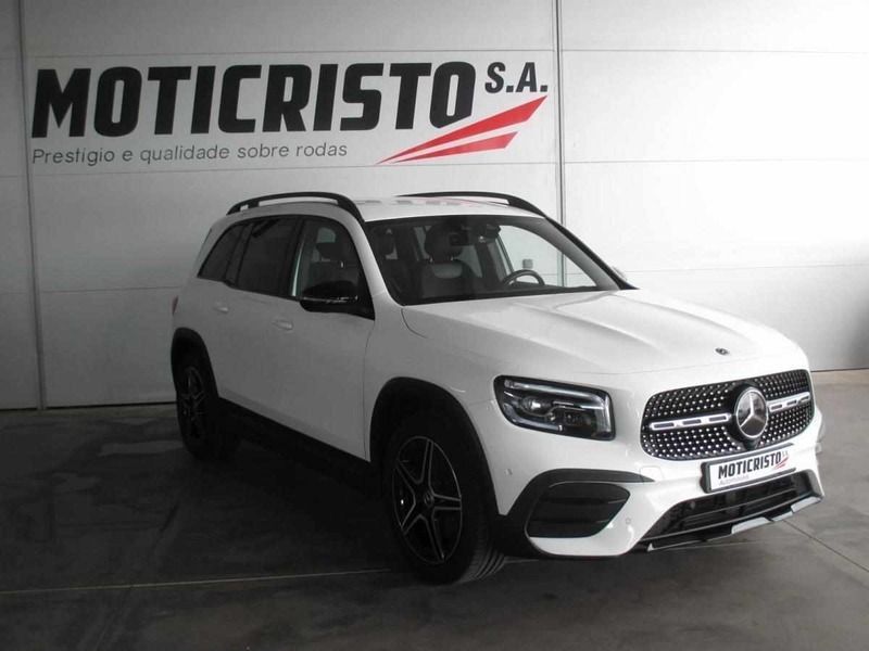 Branco Usado 2020 Mercedes GLB200 SUV | € 39.900 - Imagem 1/4