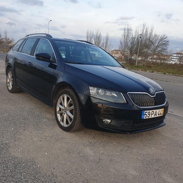 Usado 2014 Skoda Octavia Sedan | € 4.500 (Caro) - Imagem 1/4