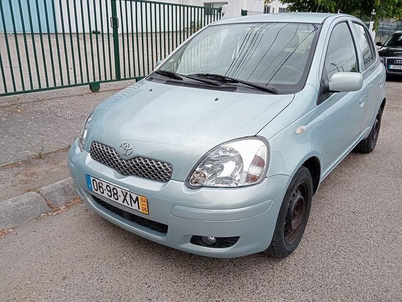 Usado 2004 Toyota Yaris Sedan | € 3.500 (Super Preço) - Imagem 1/4