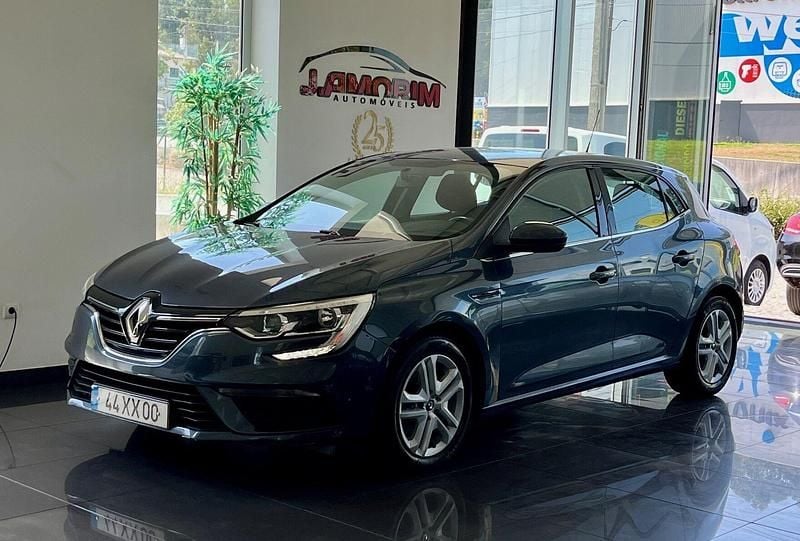 Cinza Usado 2019 Renault Mégane IV Zen Citadino | € 13.499 (Bom preço) - Imagem 1/4