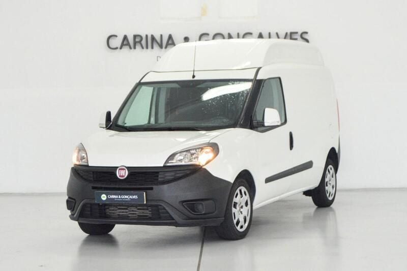 Branco Usado 2019 Fiat Doblò Monovolume | € 14.750 (Preço justo) - Imagem 1/4