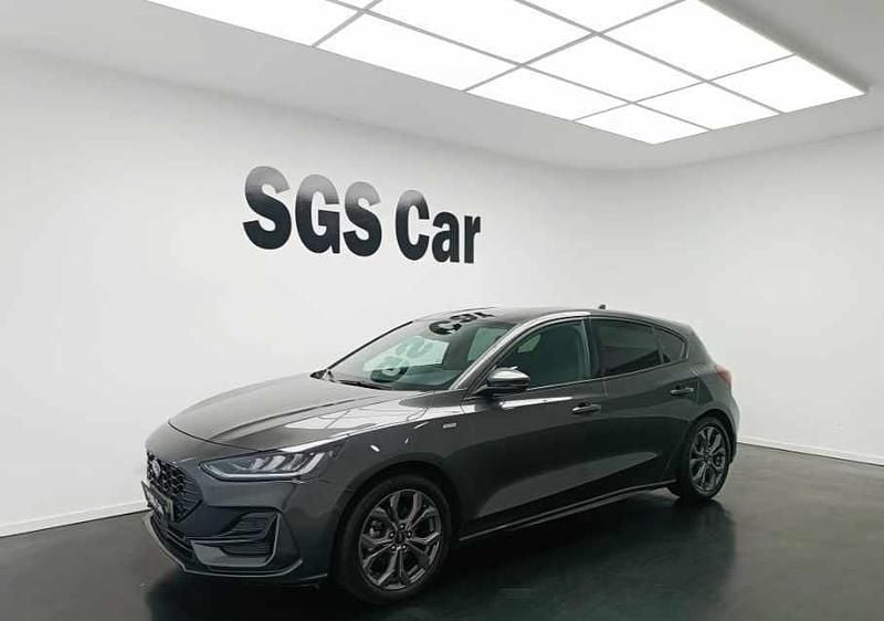 Cinzento Usado 2023 Ford Focus | € 21.200 (Bom preço) - Imagem 1/4