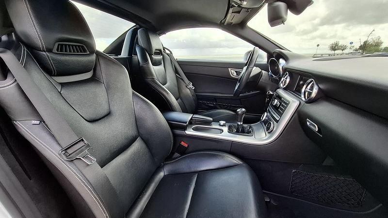 Usado 2011 Mercedes SLK200 Cabrios | € 18.990 - Imagem 1/4