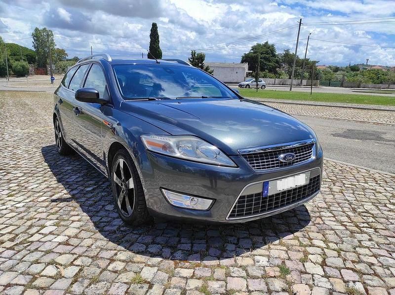 Usado Ford Mondeo Titanium 125 HP (91 kW) 2010 Carrinha