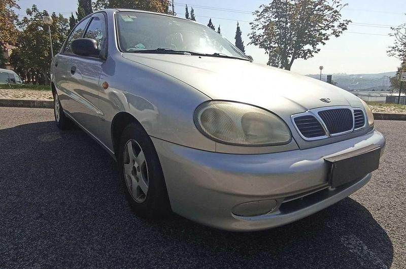 Usado 2000 Chevrolet Lanos Sedan | € 1.390 - Imagem 1/4