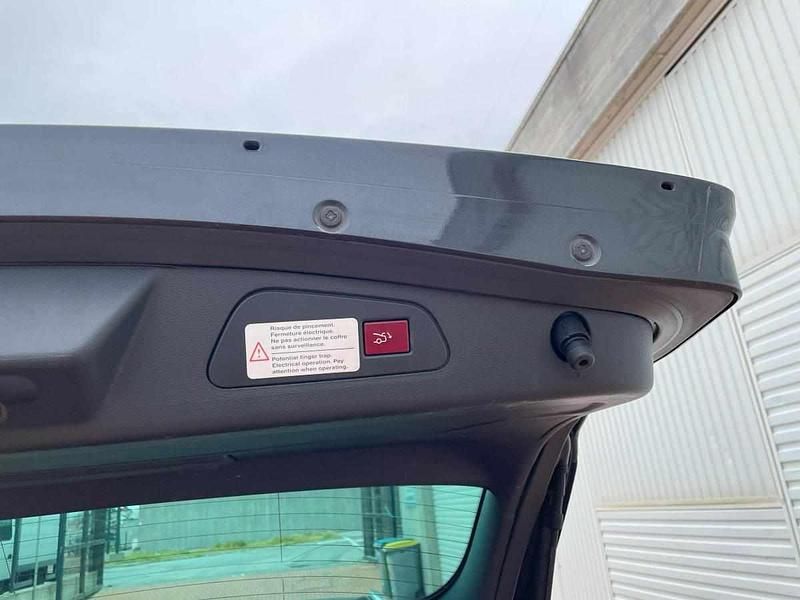 Usado Peugeot 508 120 HP (88 kW) 2015 Cinzento Carrinha