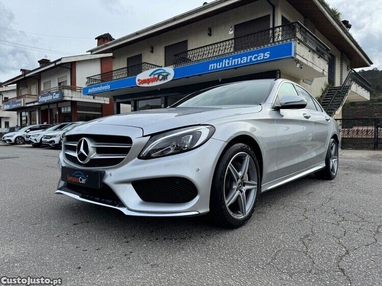Cinza Usado 2018 Mercedes C220 AMG line Sedan | € 27.990 (Preço justo) - Imagem 1/1