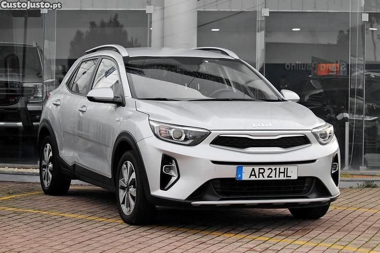 Cinza Usado 2022 Kia Stonic SUV | € 13.990 (Preço justo) - Imagem 1/1