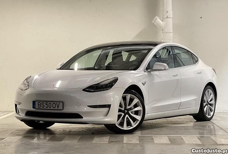 Branco Usado 2019 Tesla Model 3 Long Range Sedan | € 21.900 (Bom preço) - Imagem 1/1