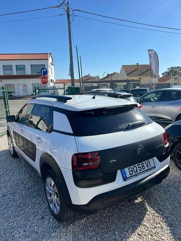 Usado Citroën C4 Cactus 82 HP (60 kW) 2015 Branco Citadino