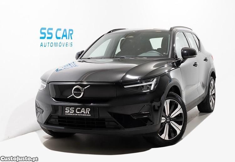 Usado Volvo XC40 Core 169 kW (231 HP) 2022 Preto SUV
