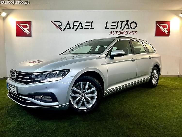 Cinza Usado 2020 VW Passat Carrinha | € 19.450 (Preço justo) - Imagem 1/1