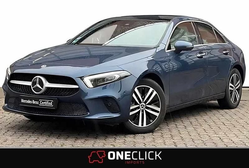 Usado Mercedes A180 224 HP (164 kW) 2023 Preto Sedan