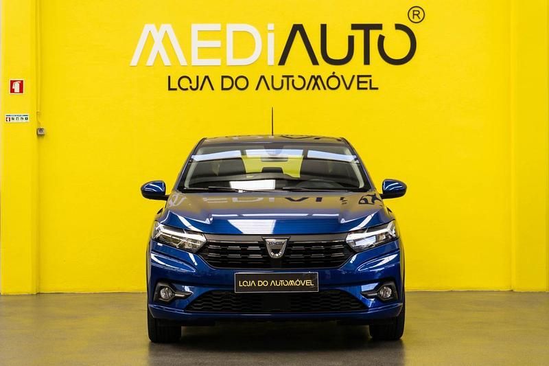 Usado Dacia Sandero Essentiel 67 HP (49 kW) 2021 Azul Citadino
