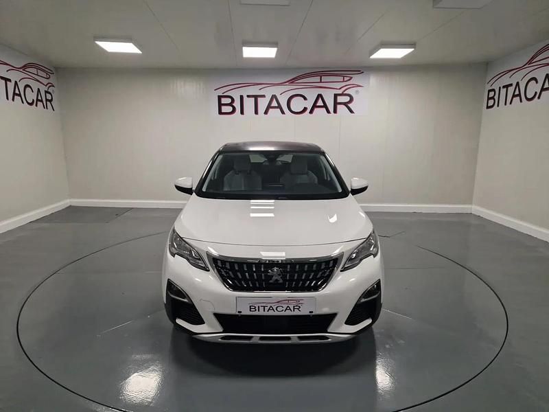 Usado Peugeot 3008 Allure 130 HP (95 kW) 2019 Branco SUV