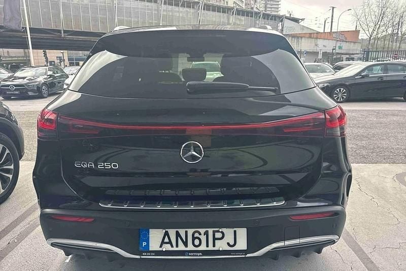 Usado Mercedes EQA250 AMG line 139 kW (190 HP) 2022 Preto SUV