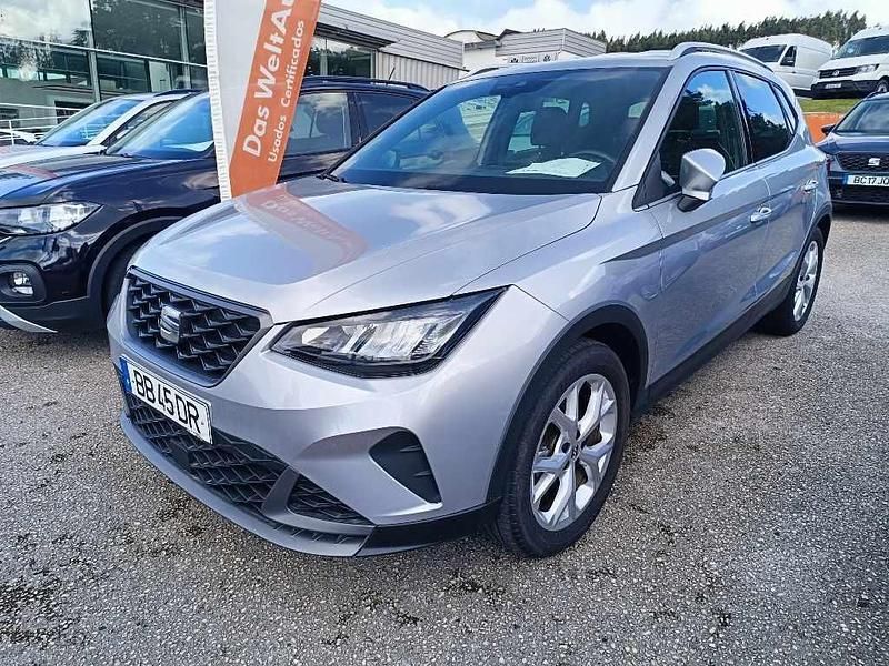 Cinzento Usado 2023 Seat Arona SUV | € 18.990 (Preço justo) - Imagem 1/4