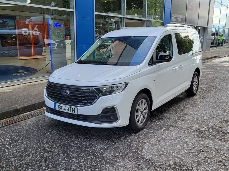 Usado 2023 Ford Tourneo Connect Titanium Monovolume | € 35.900 - Imagem 1/4