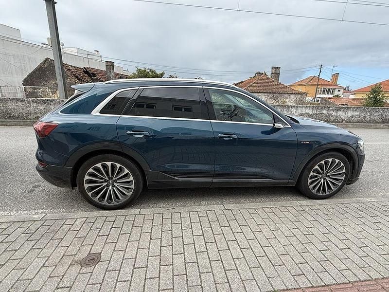 Usado 2019 Audi e-tron SUV | € 33.900 (Caro) - Imagem 1/4