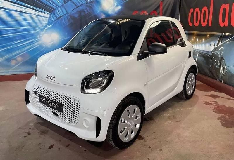 Branco Usado 2023 Smart ForTwo Electric Drive Citadino | € 17.900 - Imagem 1/4