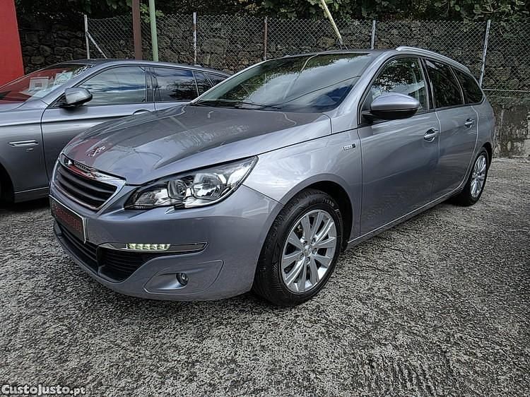 Cinza Usado 2017 Peugeot 308 Style Carrinha | € 12.900 (Preço justo) - Imagem 1/1