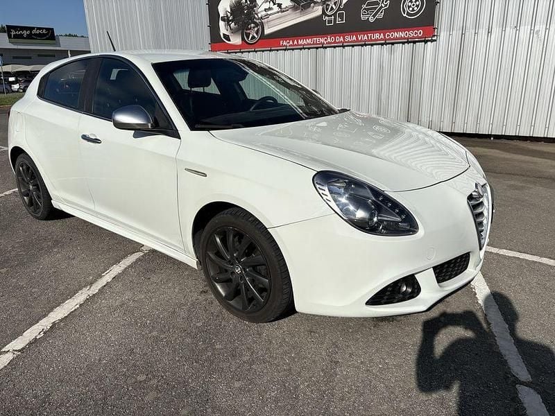 Usado Alfa Romeo Giulietta 105 HP (77 kW) 2012 Citadino