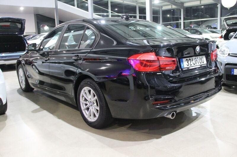 Usado BMW 318 Advantage 150 HP (110 kW) 2018 Preto Carrinha