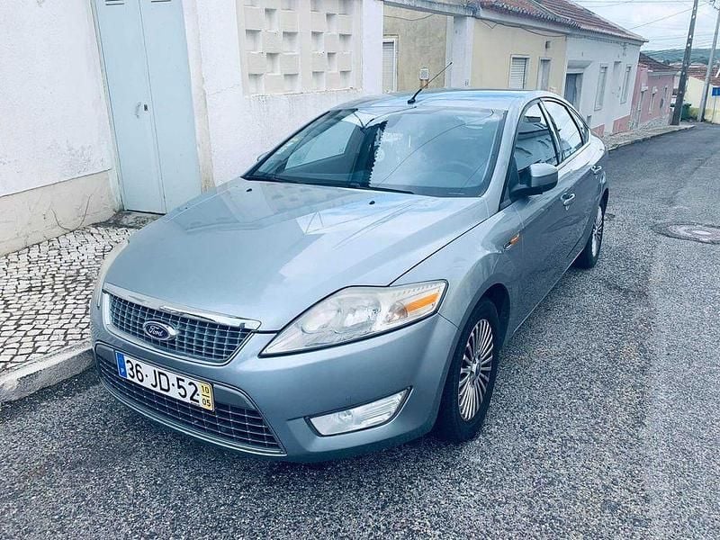 Usado 2010 Ford Mondeo Sedan | € 6.000 - Imagem 1/4