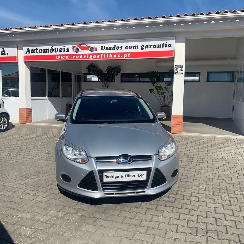 Cinza Usado 2012 Ford Focus Titanium | € 9.500 (Preço elevado) - Imagem 1/4