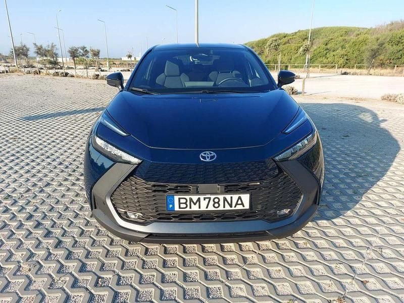 Usado 2024 Toyota C-HR Business Edition SUV | € 38.000 - Imagem 1/4
