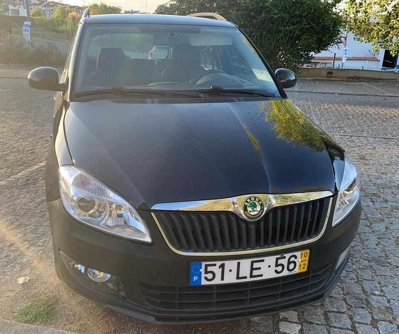 Preto Usado 2010 Skoda Fabia Carrinha | € 2.850 (Super Preço) - Imagem 1/4