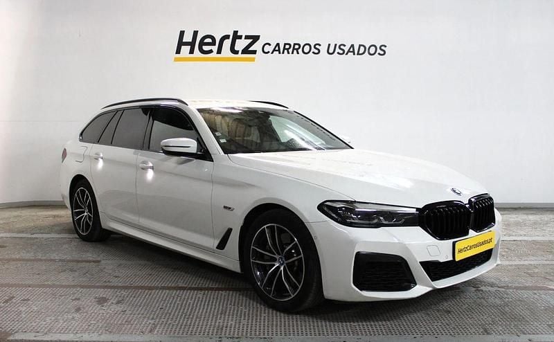 Branco Usado 2023 BMW 530 Coupé | € 44.990 - Imagem 1/4