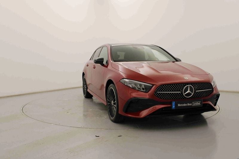 Roxo Usado 2025 Mercedes A250 Sedan | € 47.990 (Caro) - Imagem 1/4