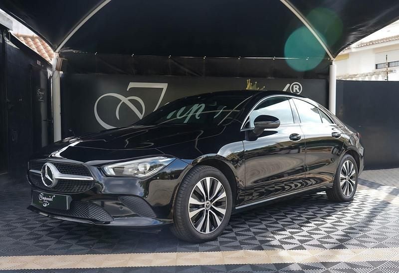 Preto Usado 2021 Mercedes E250 Progressive Coupé | € 29.900 - Imagem 1/4