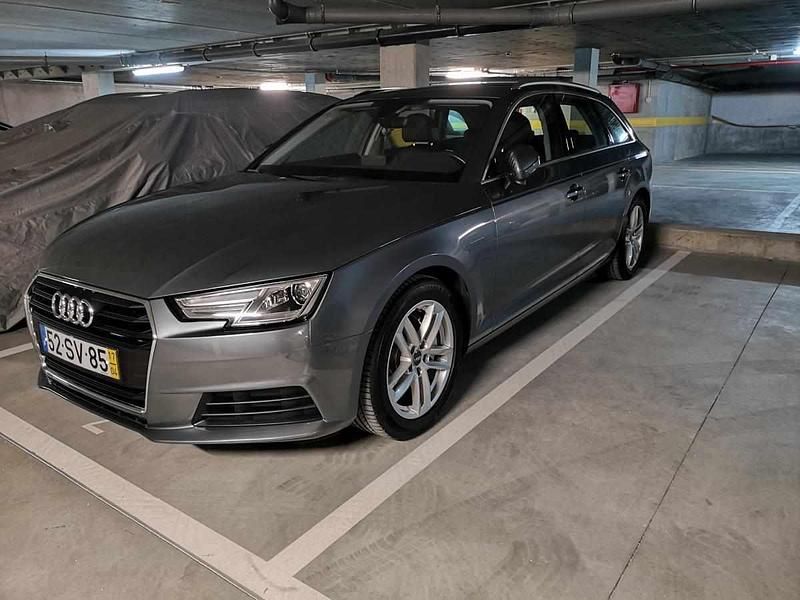 Cinzento Usado 2017 Audi A4 Carrinha | € 19.850 (Preço justo) - Imagem 1/4