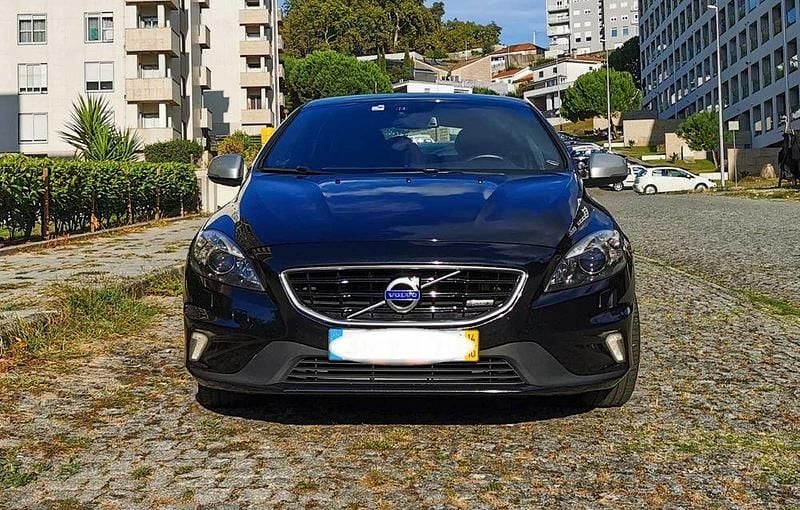 Usado 2014 Volvo V40 R-Design Momentum Carrinha | € 13.000 (Preço justo) - Imagem 1/4