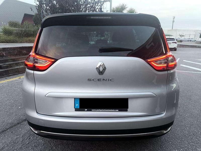 Usado Renault Grand Scénic IV 120 HP (88 kW) 2019 Cinzento Monovolume